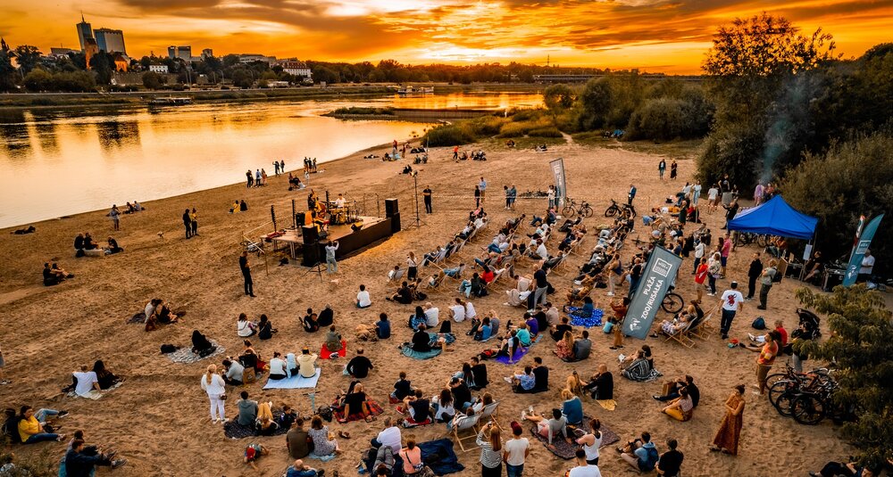 Dzielnica Wisła: fortepianowy recital Alch3mika na plaży Rusałka, fot. M. Misiurewicz