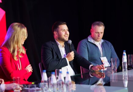 Sesja „Ile kosztuje organizacja eventu?”: Dorota Haller (RASP, IAA Polska), Miłosz Bratuś (LOT, POR), Arkadiusz Furtak (P4, PSML)