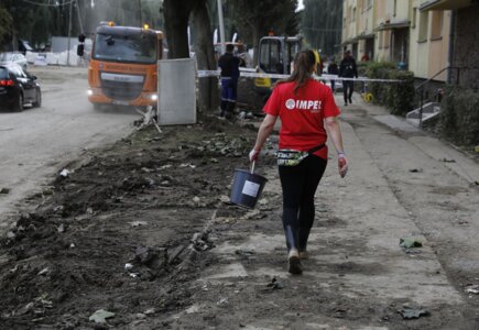 Kłodzko: sprzątanie osiedla