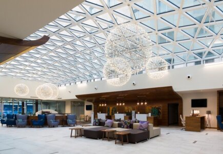 Lobby DoubleTree by Hilton Kraków Hotel & Convention